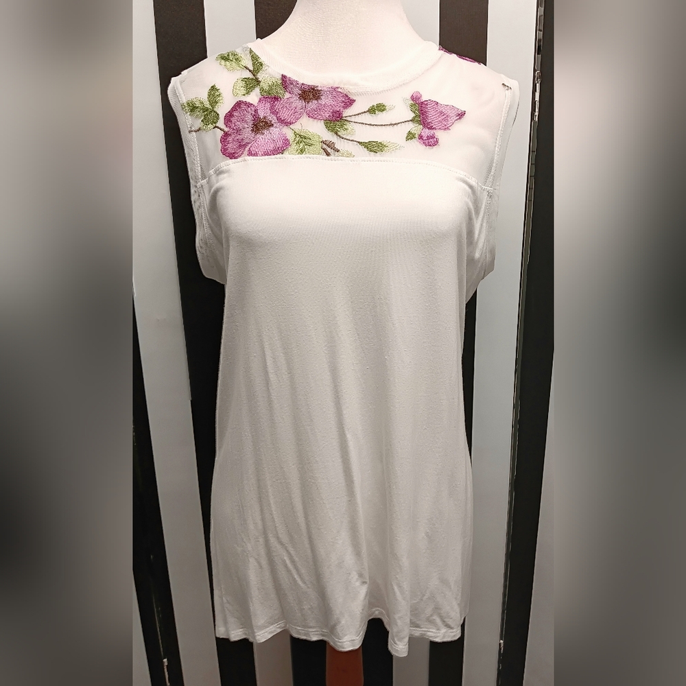 Pebble and stone tank top - Picture 3 of 13